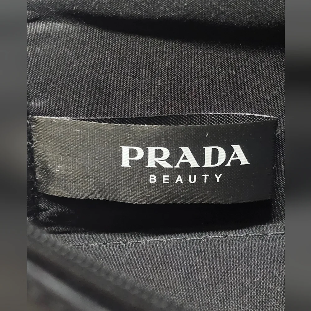 Prada Beauty GWP Beauty  Pouch - Picture 5 of 8